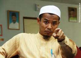 Kata Ustaz Zamihan: Kalau dengan Us Zamihan..Insya Allah, ana sedia menunggu jemputan dari enta. Atau ana sendiri yang menjemputnya? Jika berminat sila hubungi ana : 012 246 5518. Atau emailkan sahaja : alsalafi76@yahoo.com 